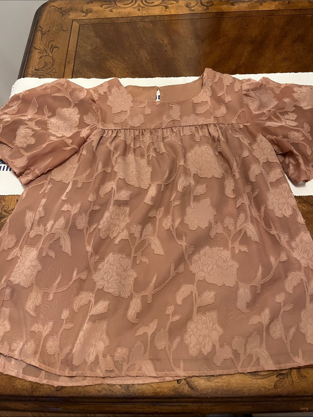 Girls' Floral Textured Puff-Sleeve Dress Top - Dusty Rose